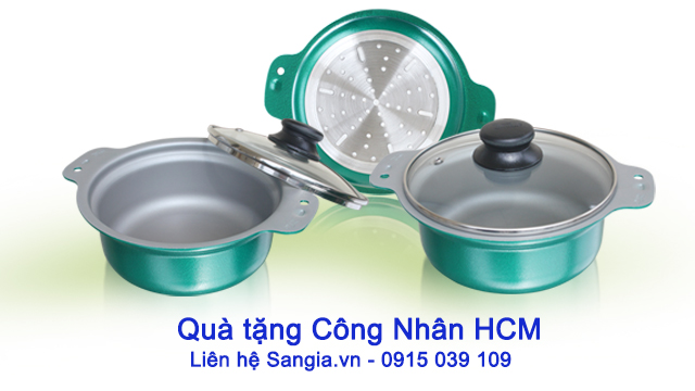 Bộ nồi Kim Hằng làm quà tặng cho Công nhân