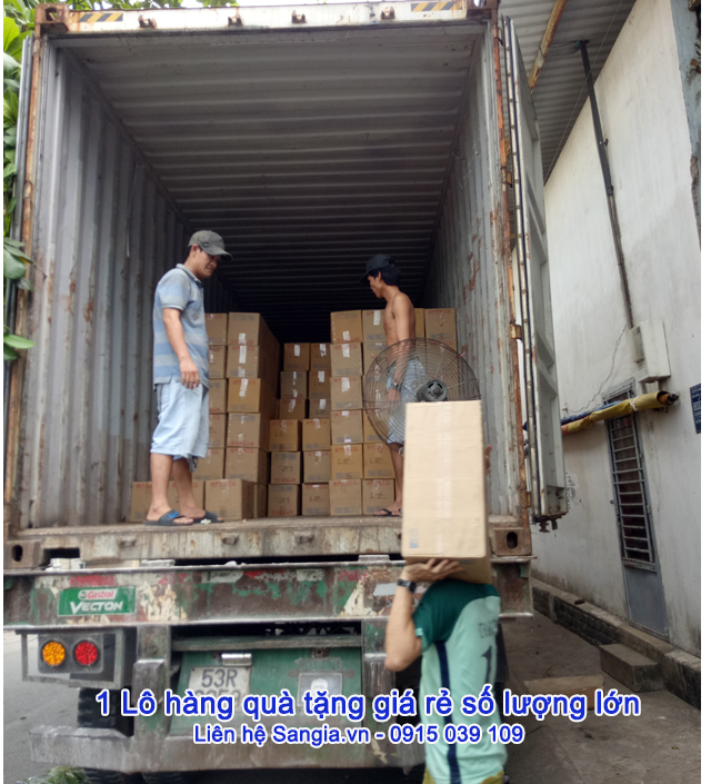 Sản xuất 1 lô hàng quà tặng giá rẻ in logo
