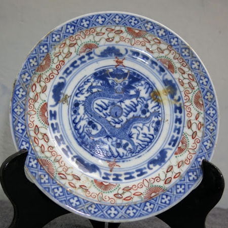 Đĩa hạt dưa vẽ rồng niên đại giữa thế kỷ 20 Trung Quốc