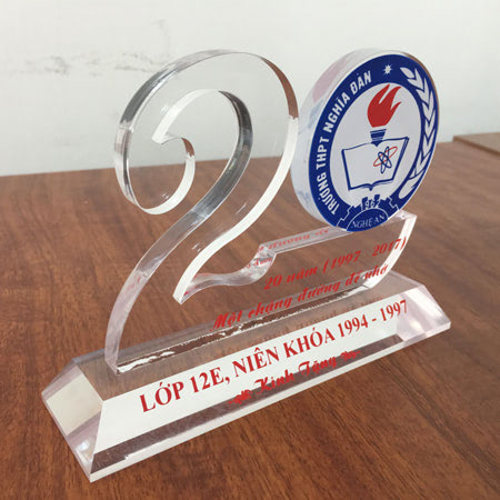 Cúp, Kỷ niệm chương là một món quà trang trí sang trọng