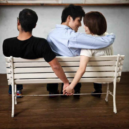 vì sao gọi là cắm sừng