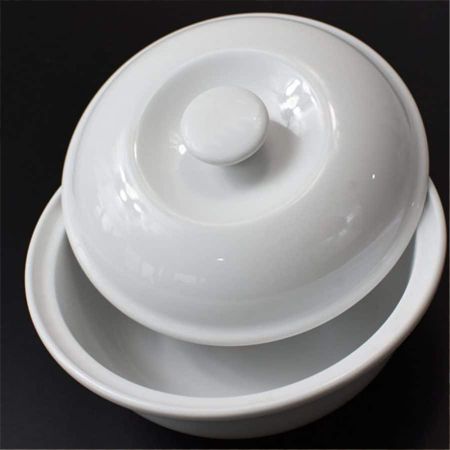 Thố gốm sứ thiết kế nắp đậy chắc chắn, sang trọng